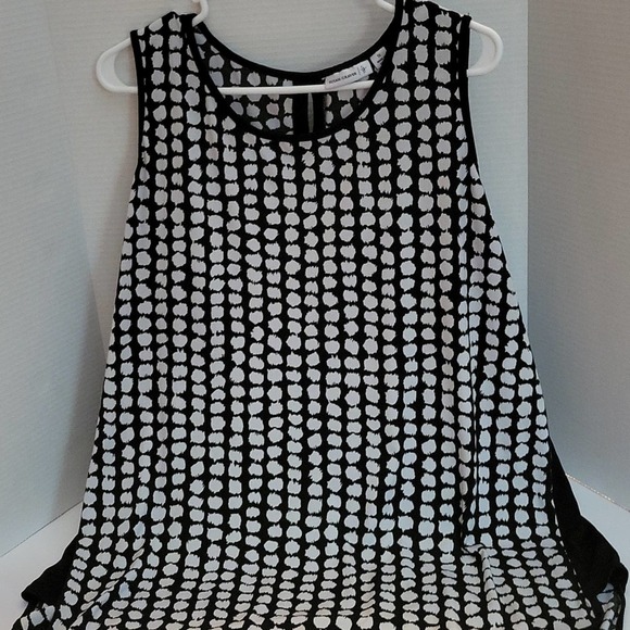 Susan Graver Tops - Susan Graver 1X Black & White Tank